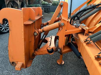 Bild 7:Hydrac SL 400 Schneepflug