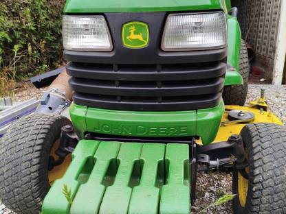 Bild 5:John Deere Rasentraktor X740 Hochentleerung