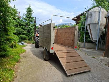 Bild 2:Viehanhänger zu verkaufen – stabiler Schmiedebau