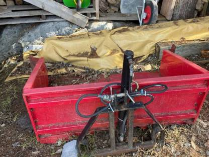 Bild 4:Iseki Kleintraktor