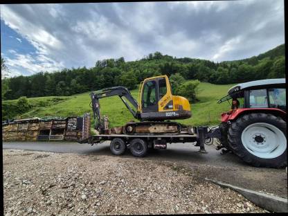 Bild 2:Tieflader für Bagger