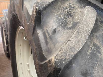 Bild 4:520/70R34 Traktorreifen, 420/70R24