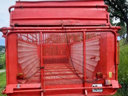 Bild 3:Ladewagen Pöttinger Ernteboss 2