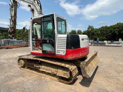 Bild 3:Bagger TB1140