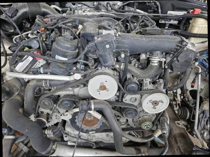 Bild 4:VW Touareg V6 TDI, 7P 83.290 km, Frontschaden