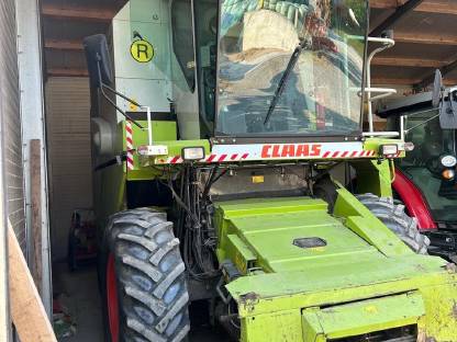 Bild 2:Claas Dominator 150