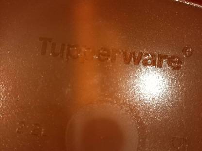 Bild 3:3-eckige Tupperware-Dose