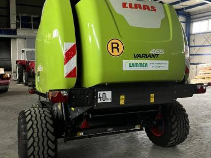 Bild 2:Claas Variant 465RC
