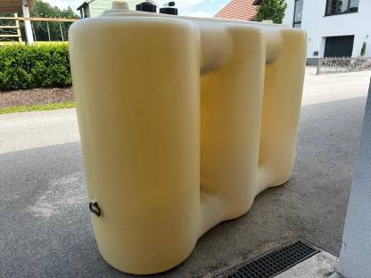 Kunststofftank 2 x 2.000 l