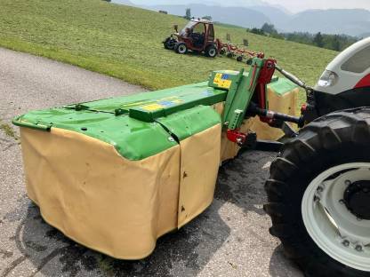 Bild 4:Frontmähwerk Krone EasyCut F320M