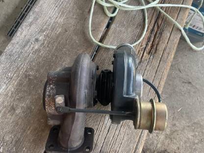 Bild 3:Perkins Turbolader