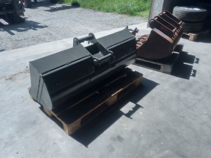 Bild 4:Lehnhoff Löffelsatz inkl. Schnellwechsler