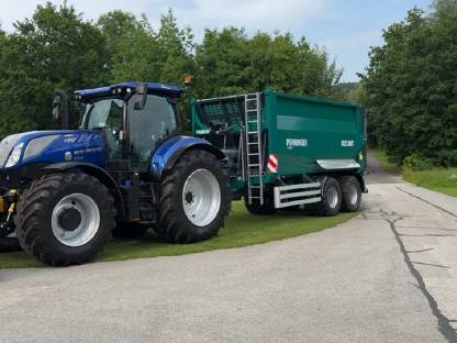 Transportarbeiten mit Pühringer-Abschiebemulde