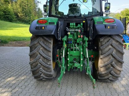 Bild 2:John Deere 6130R