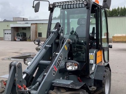Giant V452T HD
