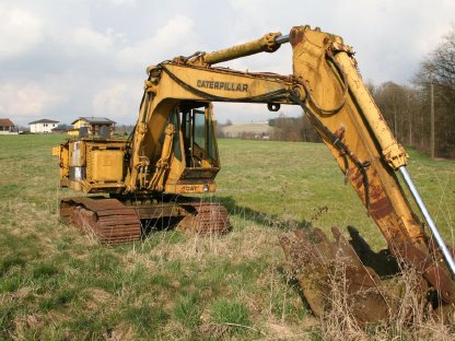Kettenbagger CAT 215