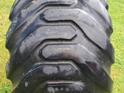 Bild 2:Reifen Mähdrescher 500/60/22.5