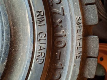Bild 4:Staplerreifen 27x10-12 Magnum Vollgummi ohne Felge