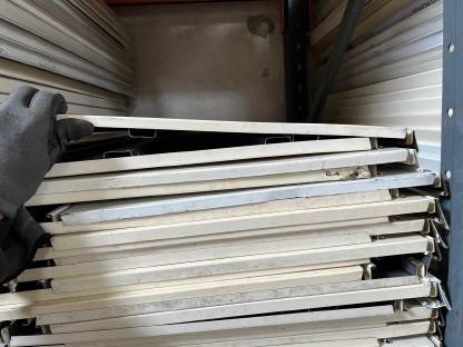 Bild 8:Metallregal Fächer und Rückwände ohne Steher