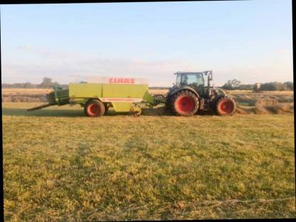 Bild 6:Quaderballenpresse Claas Quadrant 1200RC