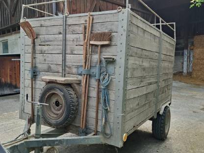 Bild 3:Viehanhänger zu verkaufen – stabiler Schmiedebau