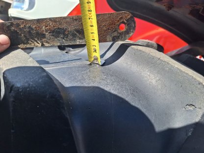 Bild 8:Traktorreifen 14.9 R 28, 18.4 R 38