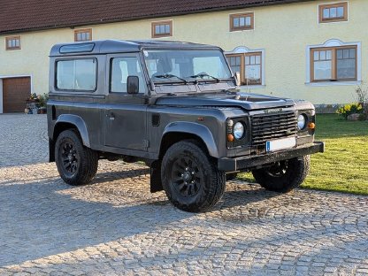 Bild 3:Land Rover Defender 90 Td5 6-Sitzer