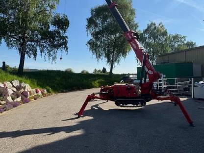 Bild 4:Kranarbeiten mit Minikran