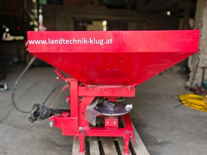 Bild 6:Düngerstreuer Altro