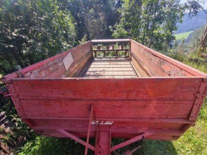 Bild 2:Miststreuer JF AV5000