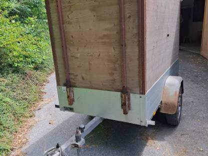 Bild 3:Autoanhänger ungebremst