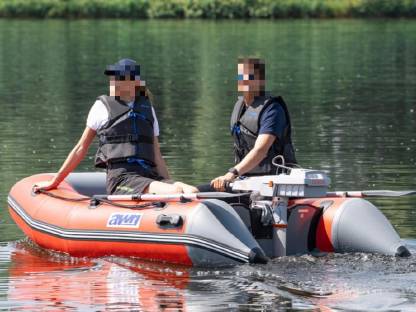 Neues OVP Schlauchboot noch im Karton Modell 220E