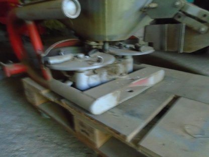 Bild 4:Rauch Düngerstreuer