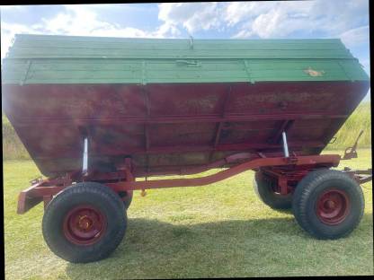 Bild 7:2-Achs 2-Seitenkipper Anhänger