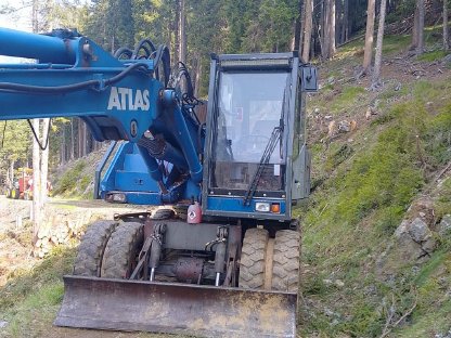 Bild 3:Prozessorbagger / Harvester ATLAS 1504M KETO 150HS