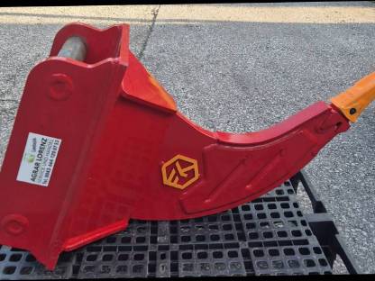 Bild 2:Bagger Reißzahn Aufreißer