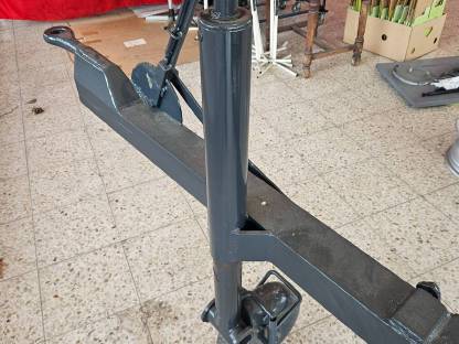 Bild 4:Traktor Oldtimer Anhänger Rahmen