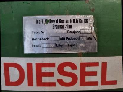 Bild 2:Dieseltank