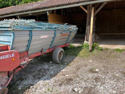 Mengele Ladewagen LW320