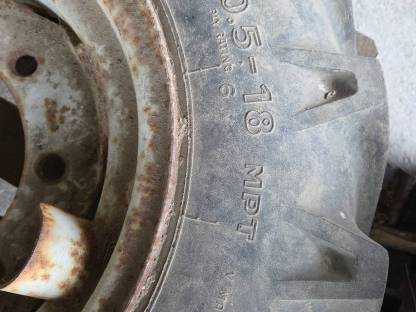 Bild 3:Traktorfrontreifen