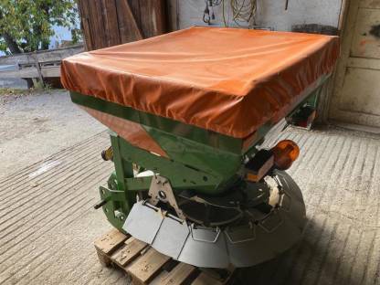 Bild 3:Salzstreuer & Schneeketten Amazone