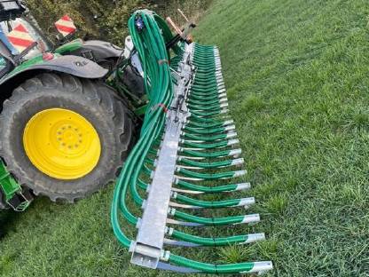 Bild 4:9 m Schleppschuhverteiler Vogelsang-Rotorcut