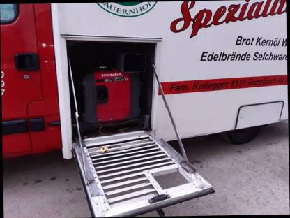 Bild 3:Verkaufsfahrzeug mit Kühlaufbau Renault Master