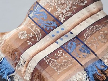 Bild 4:Seiden Trachtentuch braun/blau/beige - beidseitig tragbar