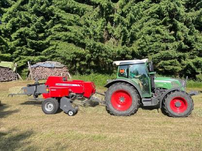 Bild 4:Pressen von HD-Ballen