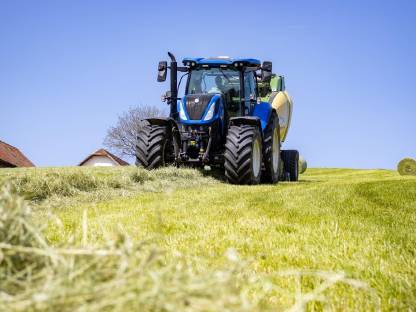 Bild 2:Heurundballen – Ernte 2025