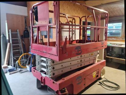 Bild 8:Hebebühne inkl. Anhänger, Genie GS3246