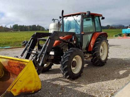 Bild 2:New Holland L75