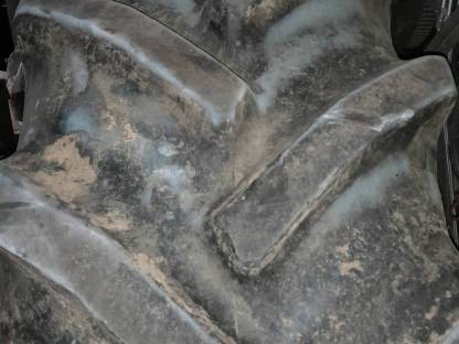 Bild 2:Mähdrescherreifen