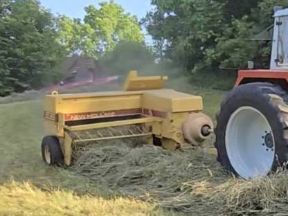 New Holland 935 Kleinballenpresse